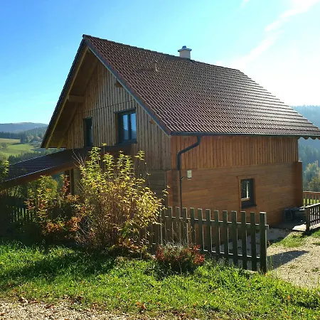 Holiday home Laerchenhuette Obergosel