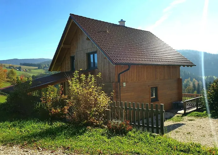 בית נופש Laerchenhuette Obergösel